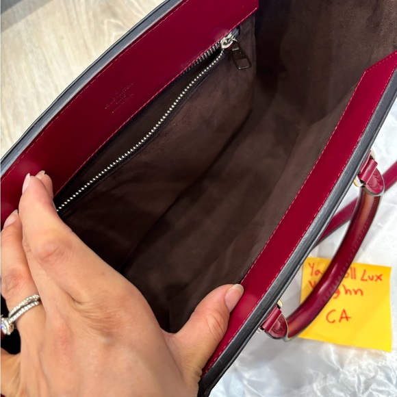 Authentic Louis Vuitton Fuchsia Epi Leather Phenix PM Bag - Picture 9 of 11